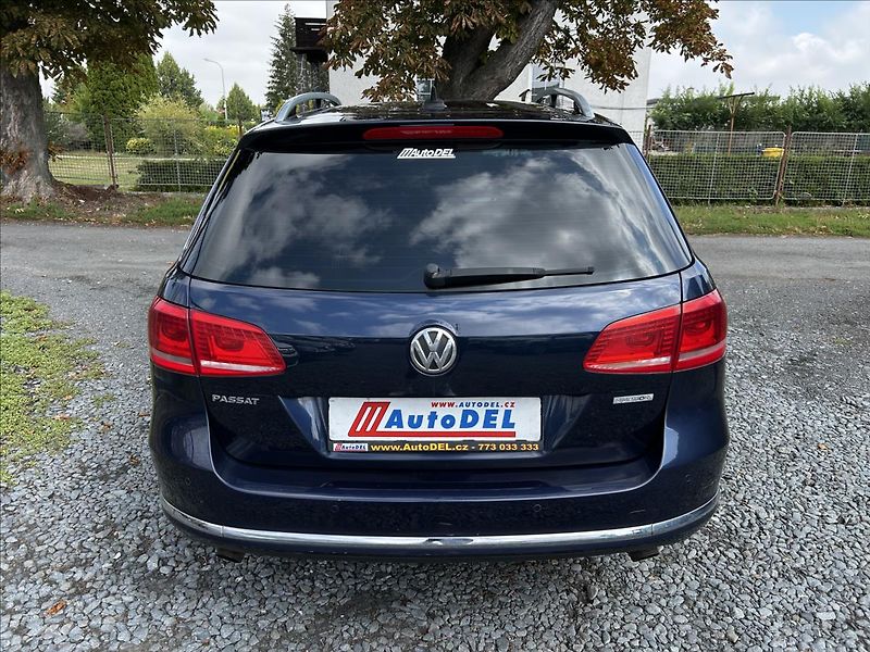 Volkswagen Passat 2,0 TDi 125kW DSG 4x4  Tažné - fotka 5 z 50