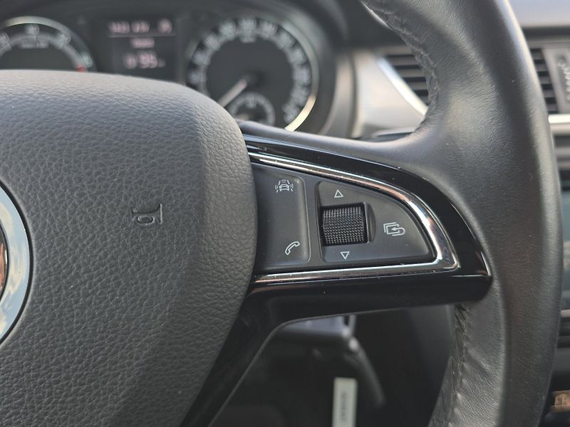 Škoda Rapid (2018) Style 1.0 TSi 81kw, DPH, tažné - fotka 12 z 23