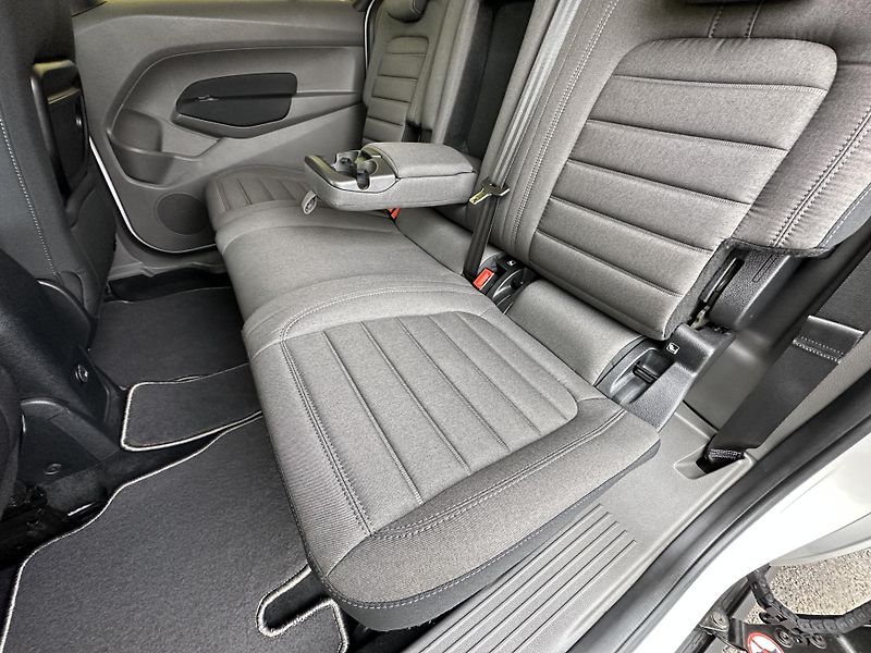 Ford Tourneo Connect (2018) 1.5/88kW* 7.Míst * 1.Maj. - fotka 33 z 50