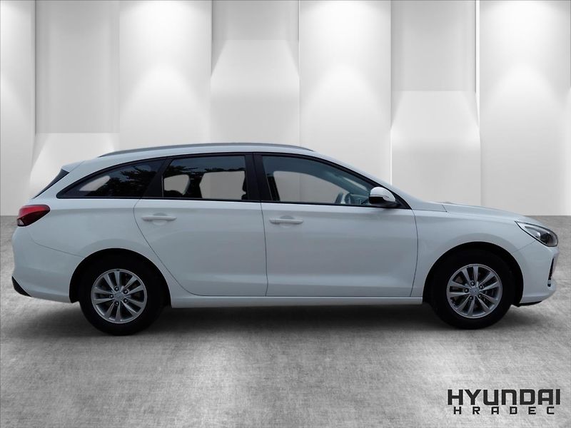 Hyundai i30 1,4   1.4T-GDi Start Plus - fotka 4 z 24