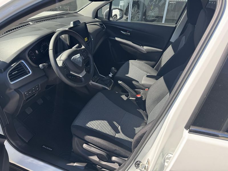 Suzuki S-Cross (2025) 1,4 Premium Hybrid - fotka 4 z 6