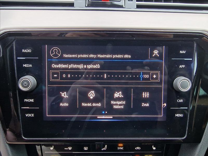 Volkswagen Passat 2.0 TDI 147kW 4MOT DSG Eleganc - fotka 33 z 50