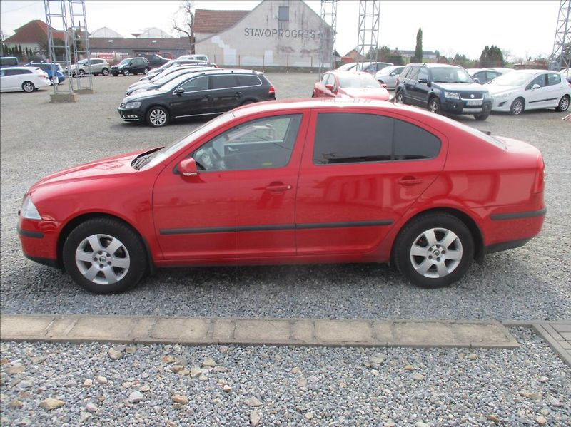 Škoda Octavia 1,6 i, Eleg,aut.klima,s.kn.,CZ - fotka 4 z 39