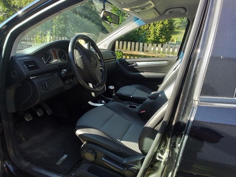 Mercedes-Benz Třídy B (2007) B 200 tdi - fotka 6 z 9