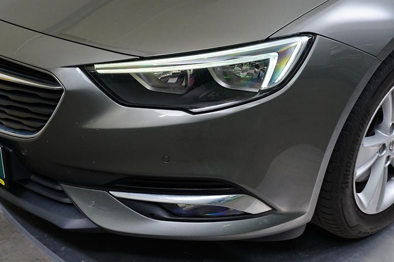 Opel Insignia - fotka 9 z 23