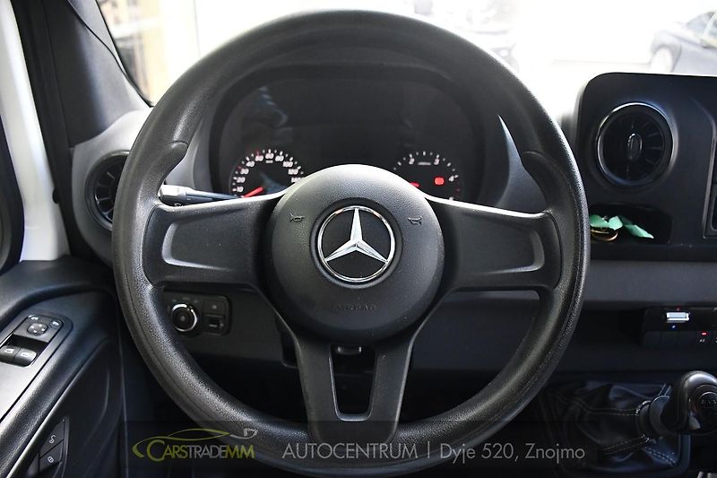Mercedes-Benz Sprinter 211 CDI L2H2 (W907) 155k - fotka 17 z 37