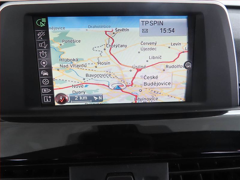 BMW X1 (2016) sDrive18d, Automat, Bi-Xenony - fotka 20 z 20