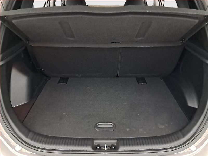 Hyundai ix20 (2017) 1.4 CVVT - fotka 14 z 16