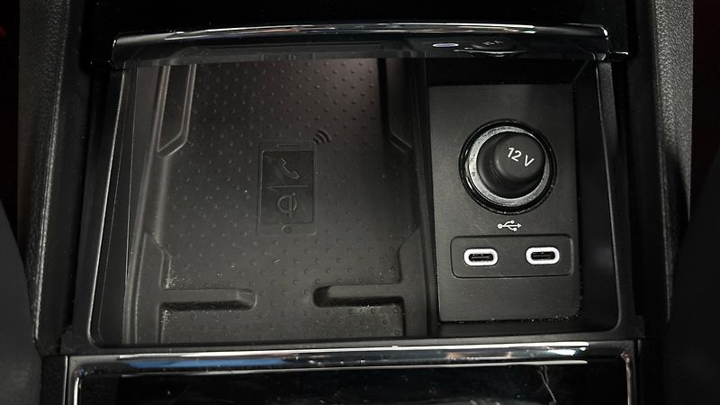 Škoda Kodiaq 2.0 TDI DSG 4x4 Sportline - fotka 26 z 32