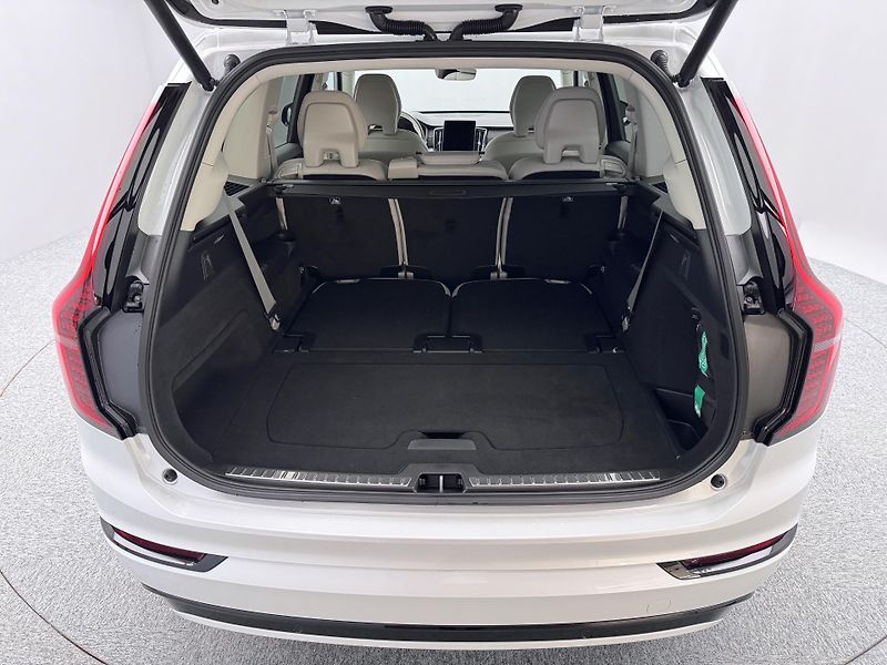 Volvo XC90 (2026) B5 AWD AUT DARK PLUS 7míst - fotka 5 z 26