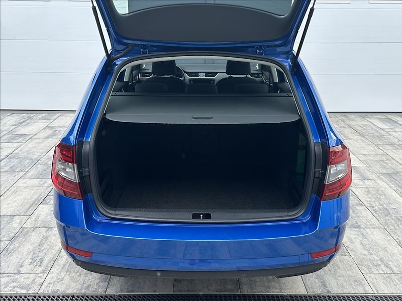 Škoda Octavia 2,0 TDI 150PS  Style M/T - fotka 41 z 54