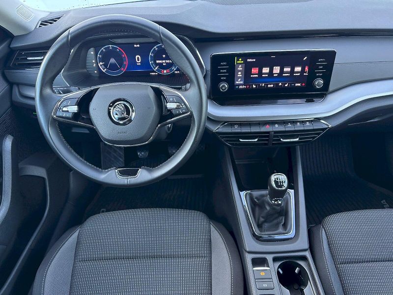 Škoda Octavia (2021) 2.0 TDI 85kW Ambition Plus - fotka 8 z 35