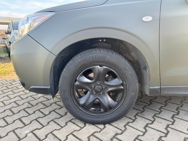 Subaru Forester (2014) 4x4 2,0i 110KW STK ITÁLIE - fotka 17 z 44