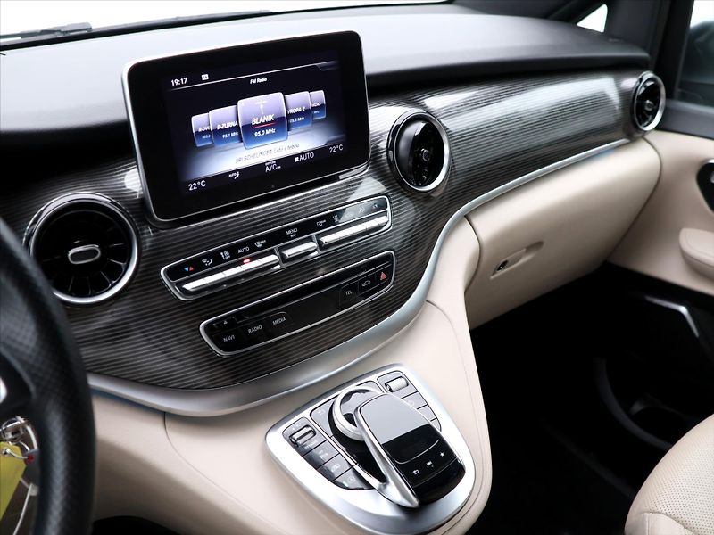 Mercedes-Benz Třídy V 2,0 300d 176kW CZ DPH 7-Míst 4 - fotka 29 z 43