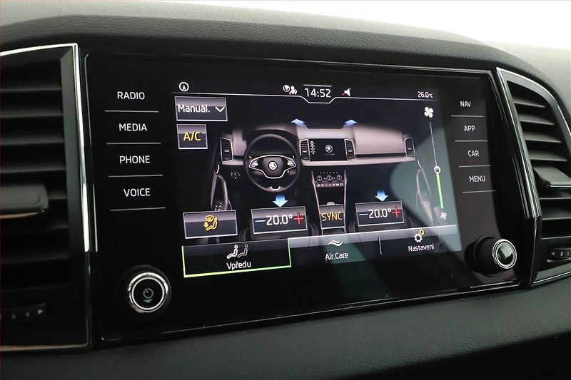Škoda Karoq (2021) Ambition 2.0 TDI - fotka 15 z 19