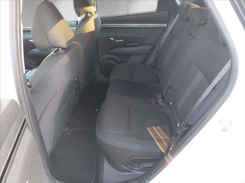 Hyundai Tucson 1,6   1.6T-GDi Style - fotka 13 z 24