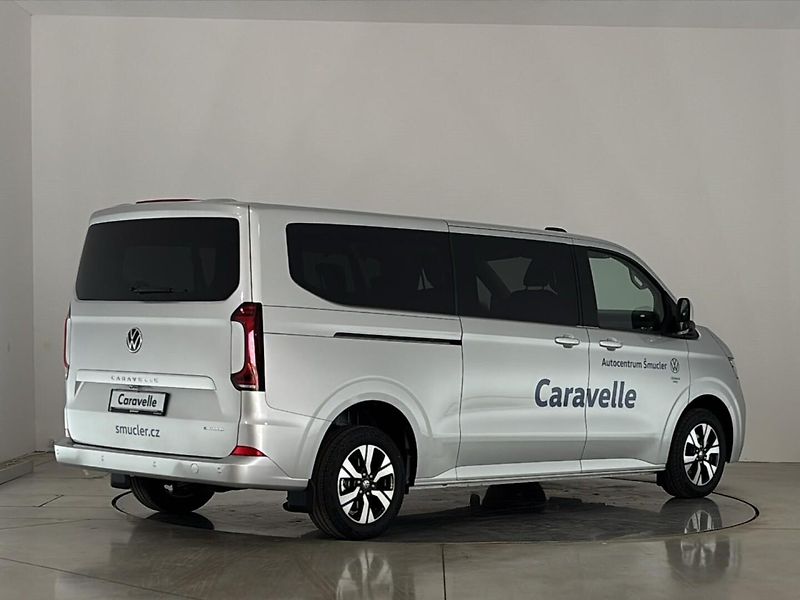 Volkswagen Caravelle Kombi - fotka 2 z 28