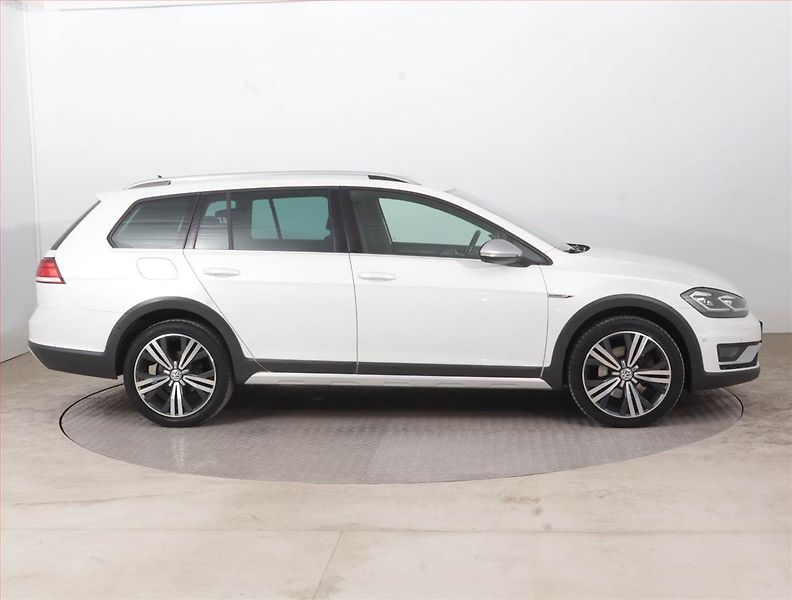 Volkswagen Golf (2017) Alltrack 2.0 TDI Alltrack - fotka 6 z 15