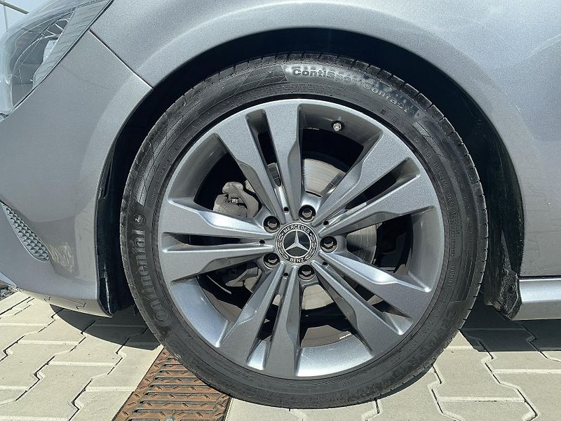 Mercedes-Benz CLA CLA 200 115kW MAN6 - fotka 33 z 36