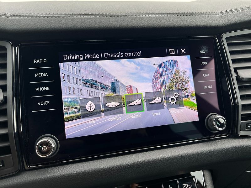 Škoda Kodiaq (2022) 2.0TDI 110kW DSG Sportline! ČR - fotka 40 z 48