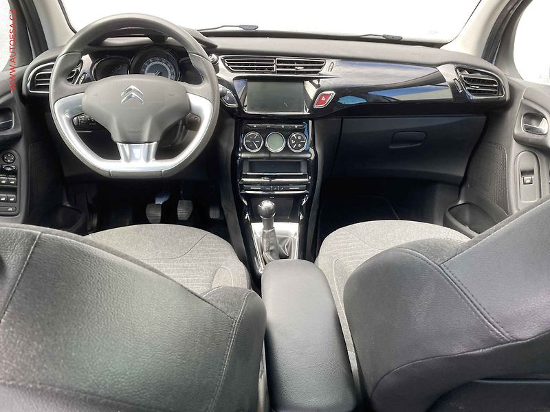 Citroën C3 (2016) 1.2 PT, Exclusive, navi - fotka 8 z 17