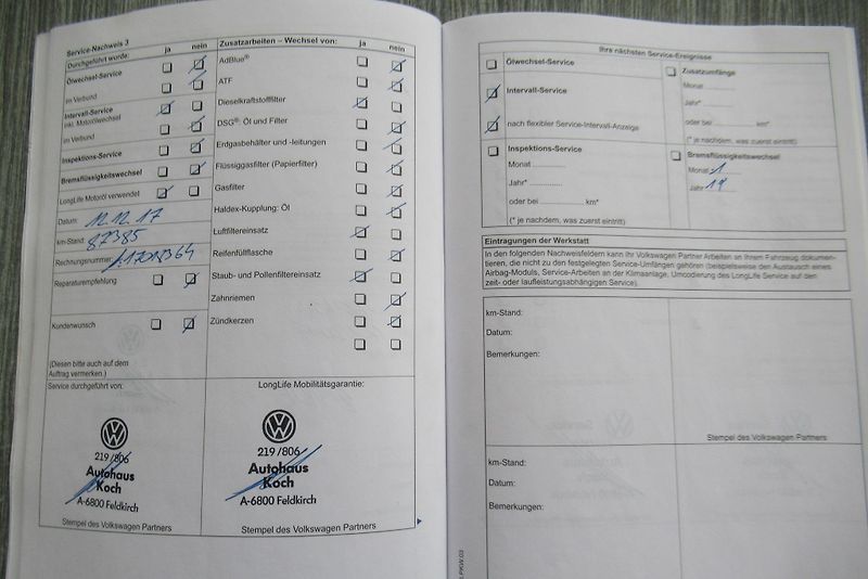 Volkswagen Touran 1.6 TDI AUT. KLIMA TAŽNÉ - fotka 23 z 26