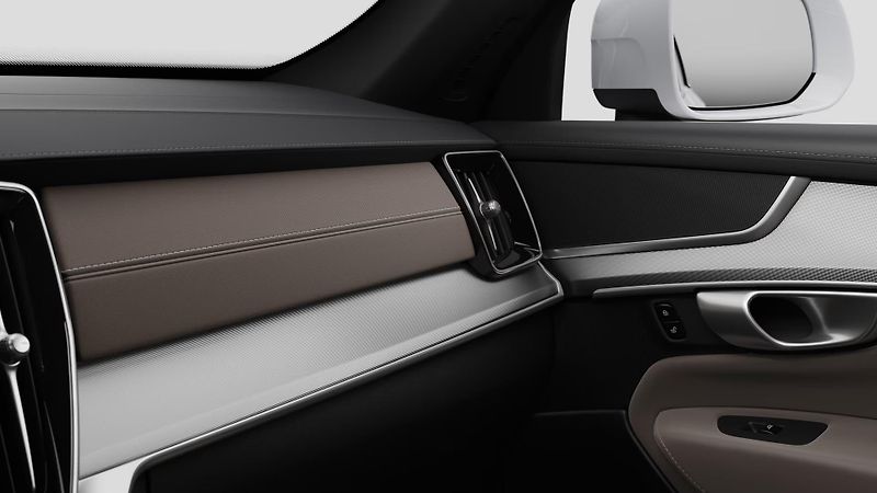 Volvo XC90 (2026) B5 AWD AUT CORE 7míst - fotka 11 z 12