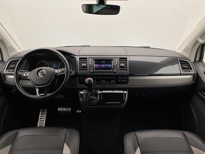 Volkswagen Multivan PANAMERICANA 2.0TDI DSG 7míst - fotka 2 z 45
