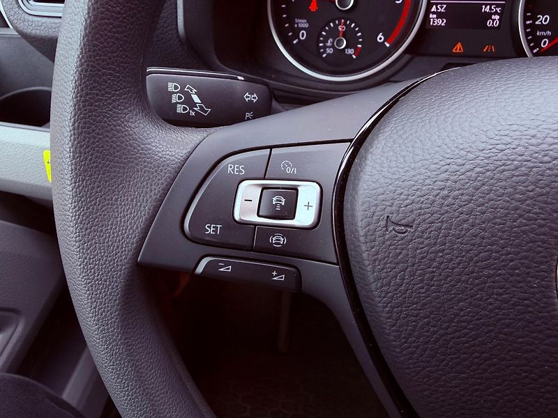 Volkswagen 2.0 TDi DSG8, Obytný vůz - fotka 17 z 33