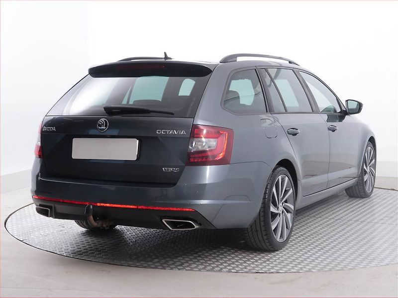 Škoda Octavia (2018) RS 2.0 TDI, Automat - fotka 5 z 24
