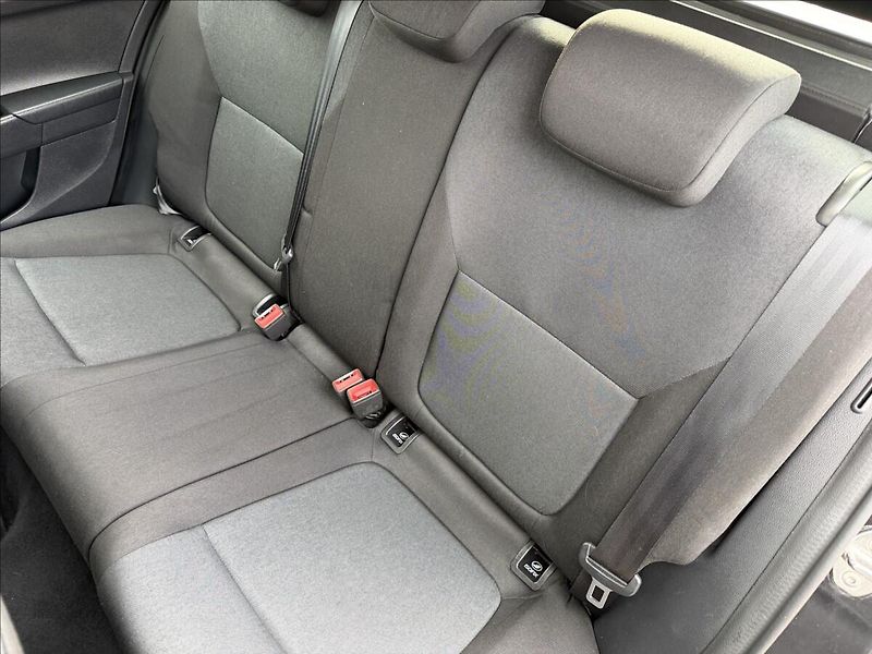 Škoda Fabia III 1.0 TSI Active - fotka 13 z 16
