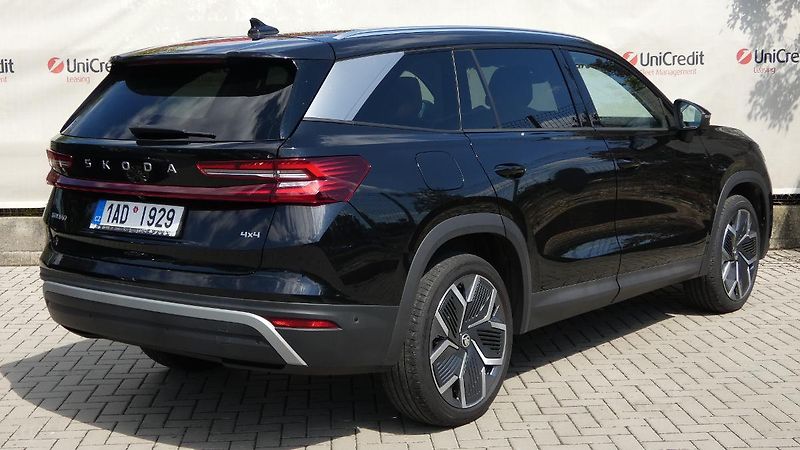 Škoda Kodiaq 2,0 TDi Selection 142 kW 4x4 D - fotka 3 z 27