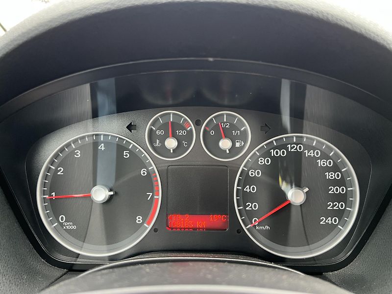 Ford C-MAX 1.6i 16v KLIMATIZACE ALU KOLA - fotka 15 z 40
