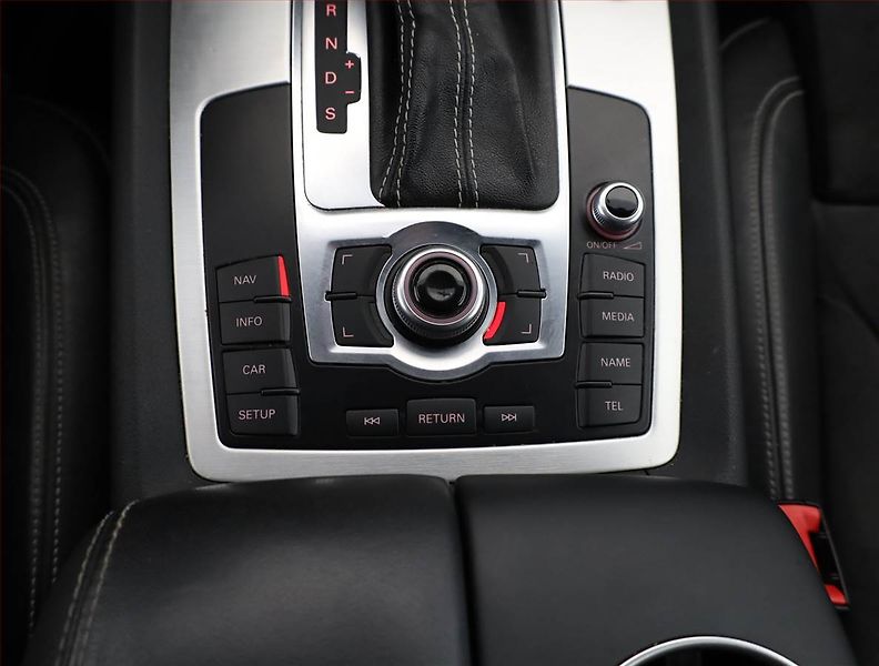 Audi Q7 (2011) S-Line 3.0 TDI, 4X4, Automat - fotka 11 z 20