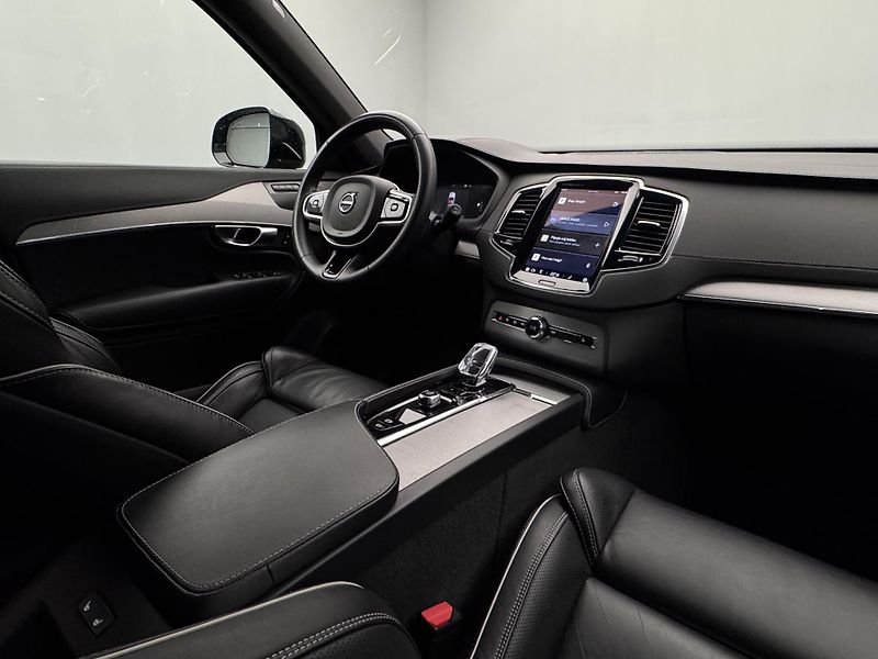 Volvo XC90 B5 AWD PLUS DARK CZ 1.maj - fotka 28 z 46