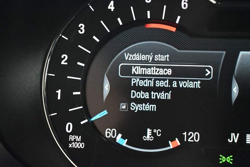Ford Edge (2019) 2.0 ST-LINE 4x4 175KW LED ACC - fotka 33 z 48