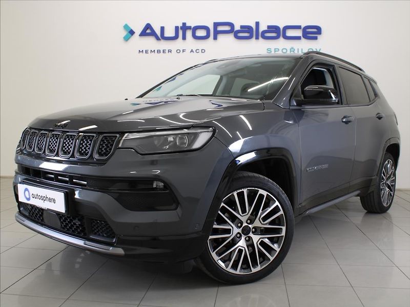 Jeep Compass 1,5 Turbo Hybrid Summit 30tkm. - fotka 1 z 23