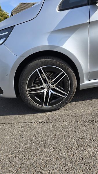 Mercedes-Benz Třídy V (2024) V 300 d 4MATIC EXCLUSIVE - fotka 41 z 49