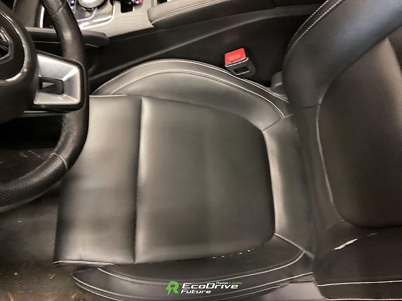 MG ZS (2021) 44,5 kWh, FWD (143 koní) - fotka 8 z 9