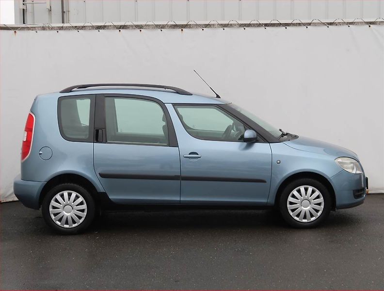 Škoda Roomster (2007) Style 1.4 TDi, slušný stav - fotka 6 z 15
