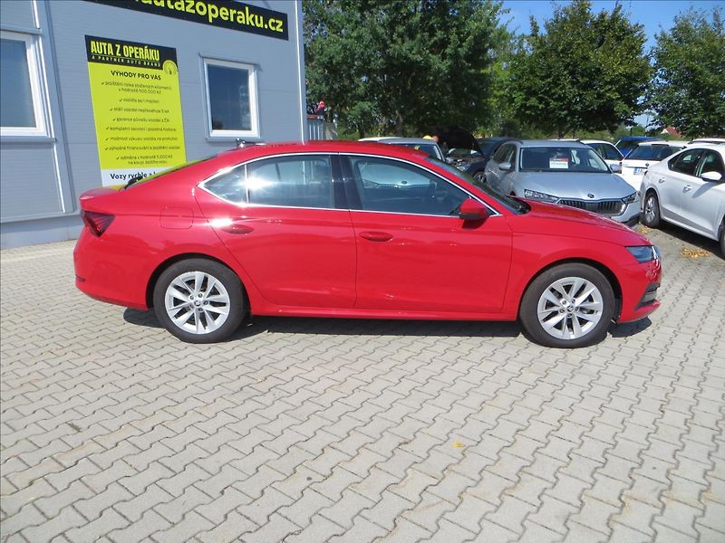 Škoda Octavia 2,0 TDI Style ČR - fotka 10 z 29