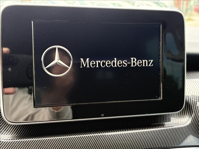 Mercedes-Benz Třídy V 2,2 250 CDi 4M,Led,Navi,Kamera - fotka 14 z 44
