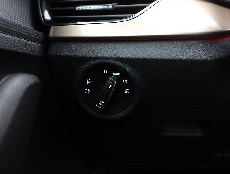 Škoda Kamiq (2020) Style 1.5 TSI - fotka 16 z 19