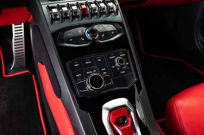 Lamborghini Huracán LP 610-4 - fotka 11 z 17