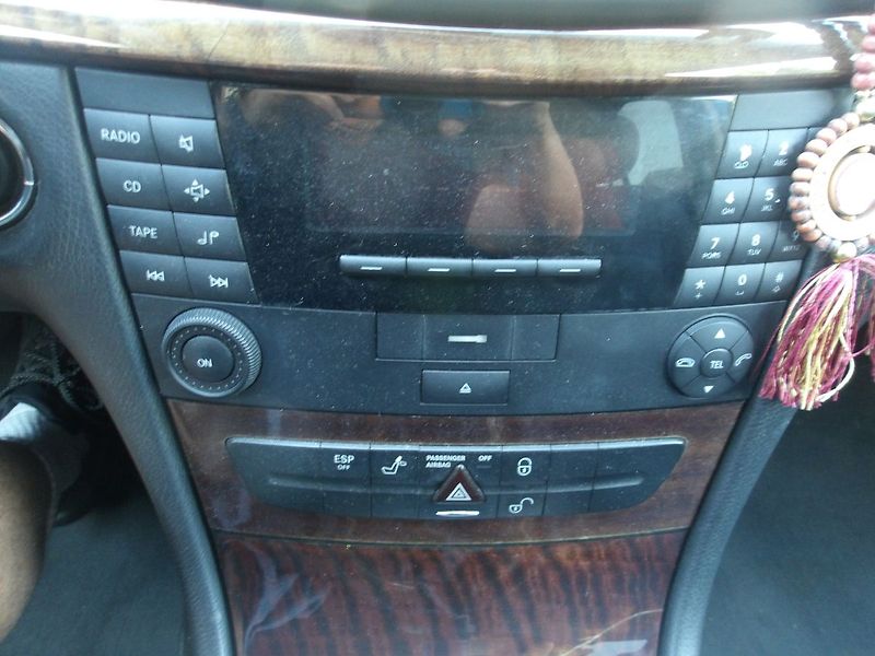 Mercedes-Benz Třídy E 2,2CDi - fotka 25 z 26