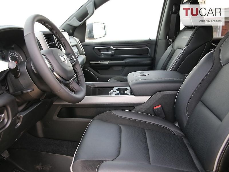 RAM 1500 (2026) Laramie 5.7 HEMI 2026 RamBox - fotka 25 z 37