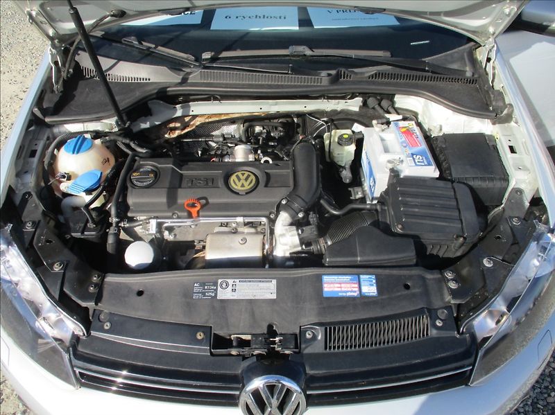 Volkswagen Golf 1,4 TSI, Highline, aut. klima, - fotka 22 z 24