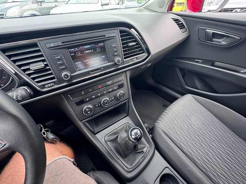 Seat Leon (2015) 1,2 TSI 81 KW 2. MAJ STK - fotka 27 z 50
