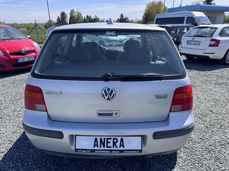 Volkswagen Golf 1.4 16V, 55 kW, 159 tis km - fotka 7 z 16
