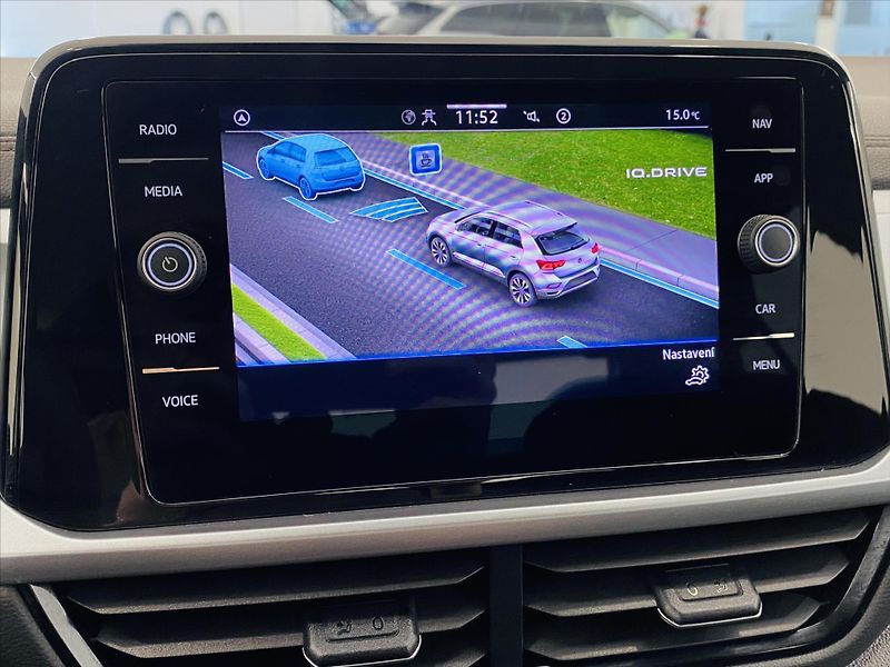 Volkswagen T-Roc 1,0 TSI 81kW Life - fotka 16 z 24